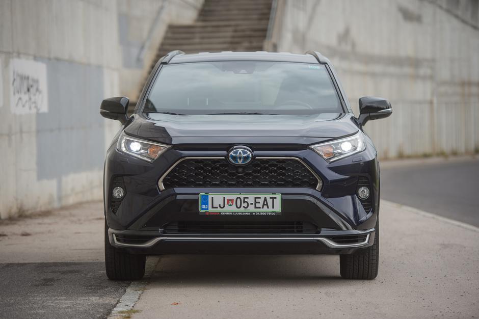 Toyota RAV4 Plug-in Hybrid | Avtor: Anže Petkovšek