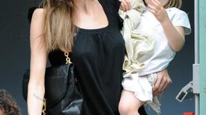 Angelina Jolie, Vivienne Jolie-Pitt