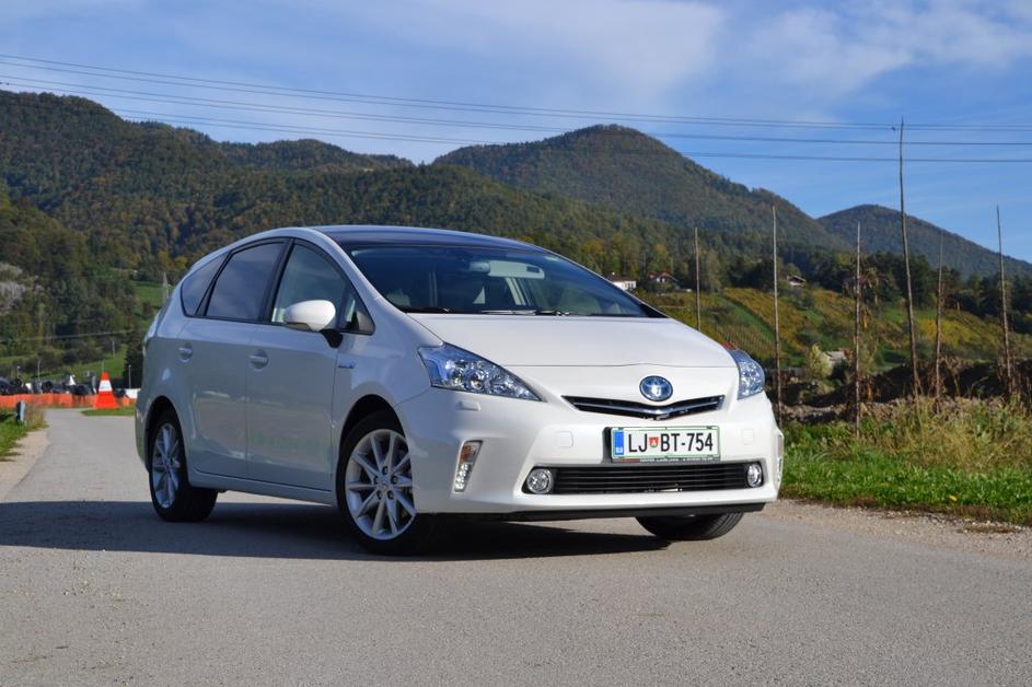 Toyota prius plus