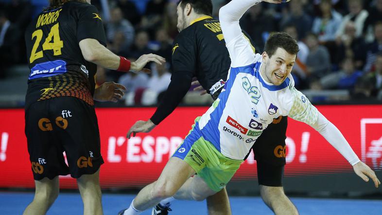 Zarabec Slovenija Španija