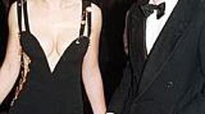 Liz Hurley in Hugh Grant