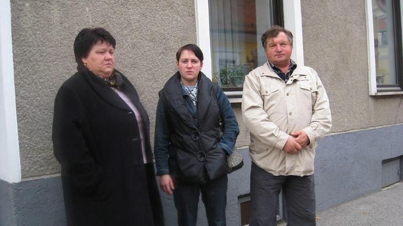 Vika in Mirko Kolar ter Nina Pečnik se ne znajo več veseliti, ker je vedno zrave