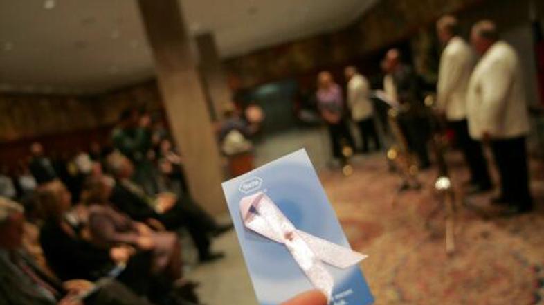 Na rožnati okober so se spomnili tudi poslanci državnega zbora.