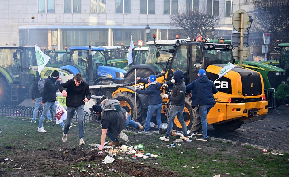 bruselj protest kmetov