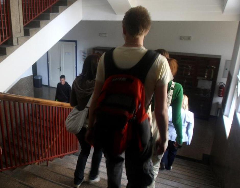 Slovenske novice: V šolstvu se obeta kup novosti | Avtor: Nik Rovan