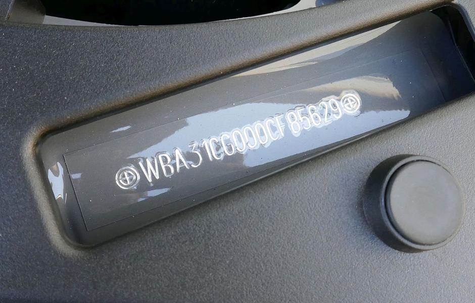 VIN številka, VIN oznaka, številka šasije | Avtor: Matija_Janežič