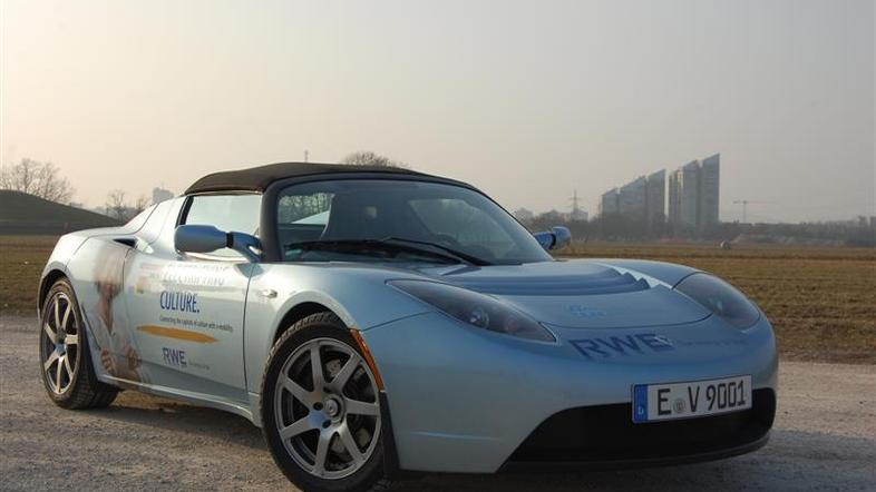 Tesla roadster