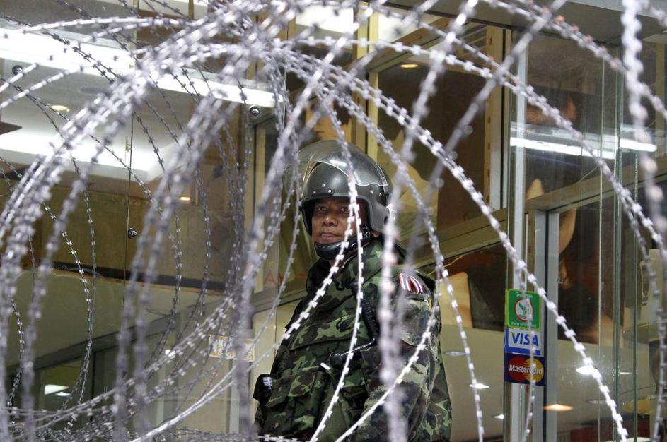 Bangkok protest vojska protestniki
