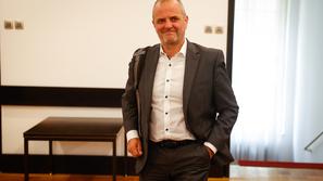 seja sveta vlade RS za obnovo Uroš Brežan