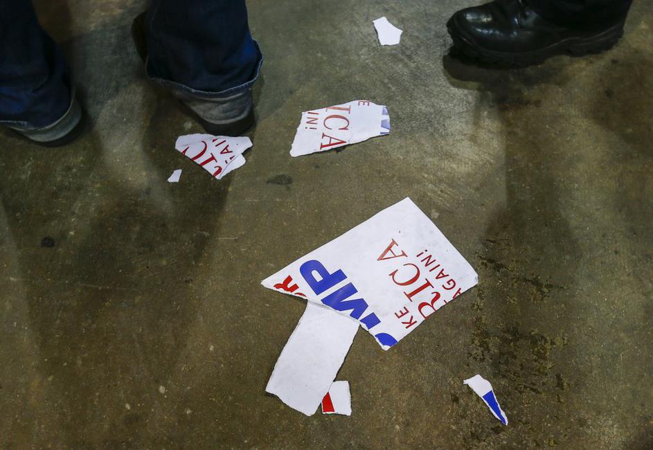 Odpovedan shod Donalda Trumpa v Chicagu