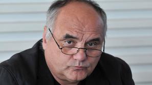 Milan Utroša vladi očita, da se s tajkuni ne ukvarja. (Foto: Dejan Mijovič)