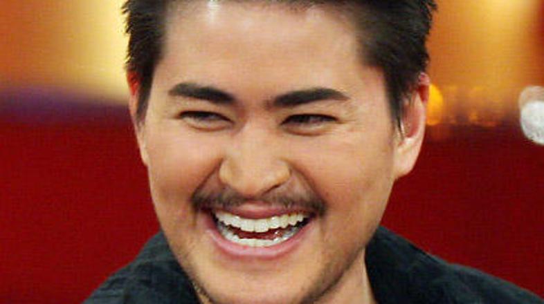 Srečnemu očku-mamici se že drugič smeje – rodil je zdravega dečka.