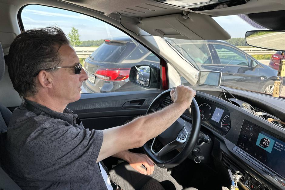 Sončna očala, voznik, vožnja, zastoj, poletje | Avtor: 