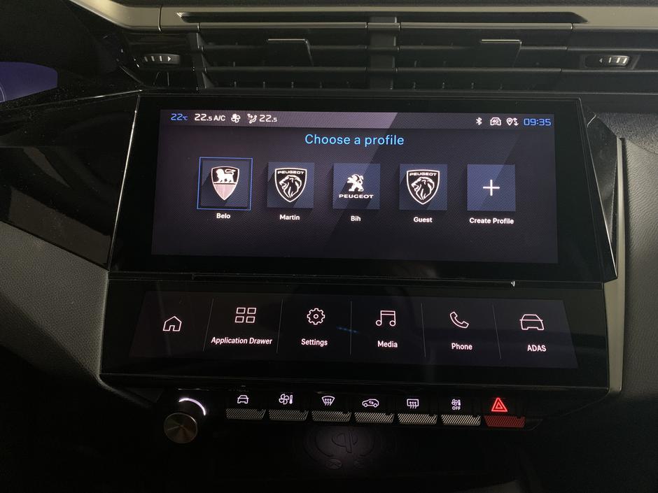 Peugeot i-toggles infotainment | Avtor: Žurnal24 