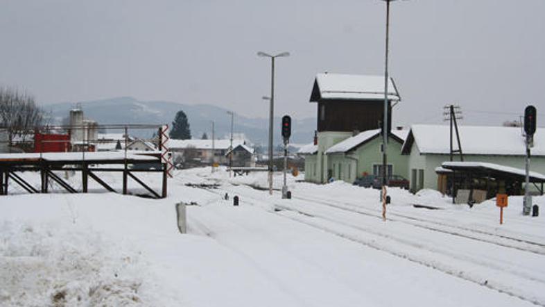 Na občini bi radi ukinili železniški tir za tovorni promet v središču Trebnjega.