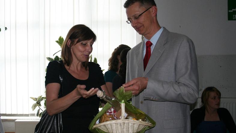 Vlasti Starc, ravnateljici Vrtca Trebnje, šolski minister Igor Lukšič ni prinese