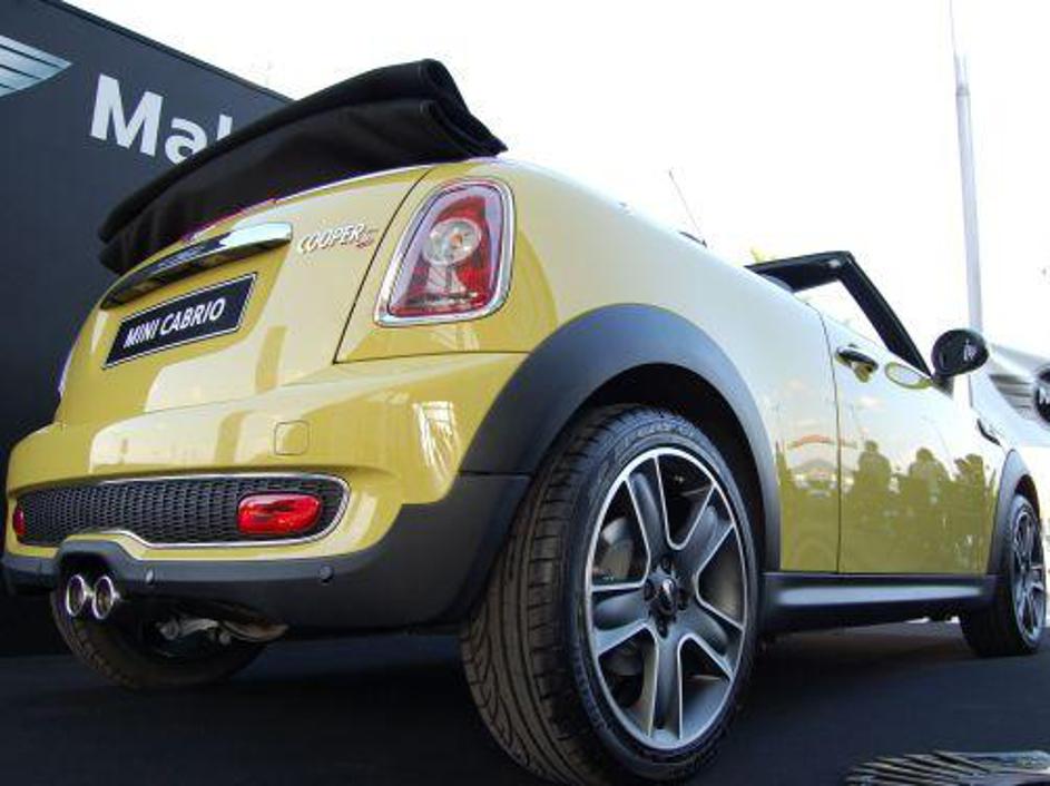 Mini cabrio je že mogoče kupiti.