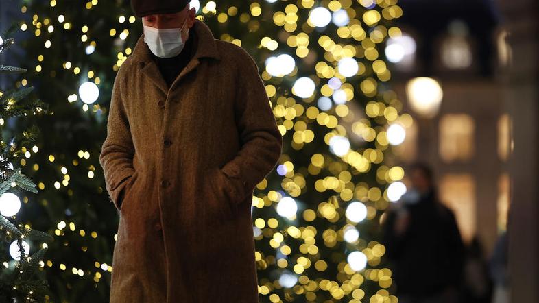 omikron covid-19 Francija