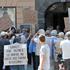 Protest proti garažni hiši in novi soseski na Viču.