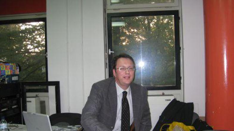 Izdelovalec DPN Aleš Mlakar se je spoprijel z vprašanji Brežičanov, ali s temi n