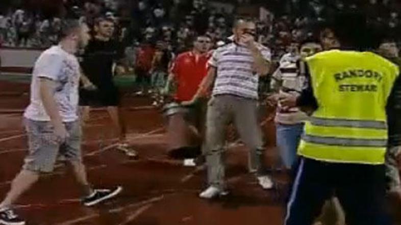 Neljube scene na srečanju med Dinamom in Slovanom.