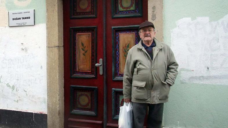 Hiša na Linhartovi ulici 18 je zagotovo najbolj znana hiša v Celju. V njej je im