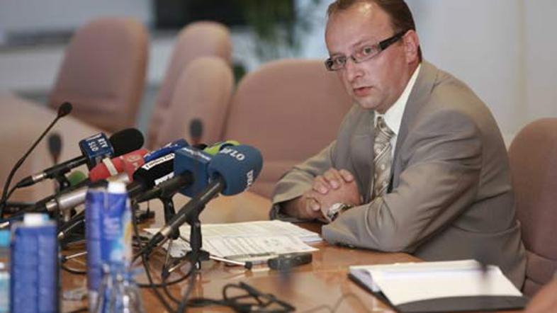 Žerjav je prepričan, da je Hrvaška v dokumentacijo vključila tudi zemljevide.