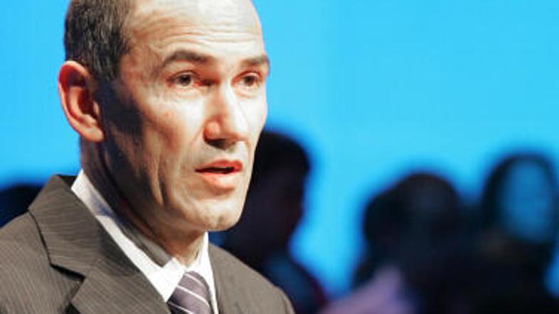 Janša in Sanader se v Bruslju nista sestala na temo ERC.