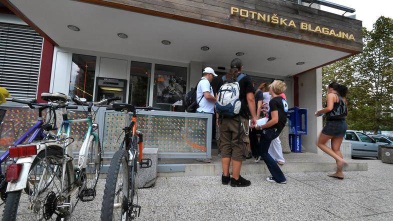 Kar je bilo mogoče opraviti v potniškem centru na Celovški cesti, bo zdaj mogoče