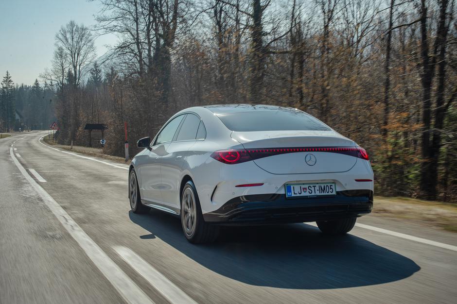 Primerjava: Mercedes-Benz CLA, hibrid in elektrika | Avtor: Anže Petkovšek