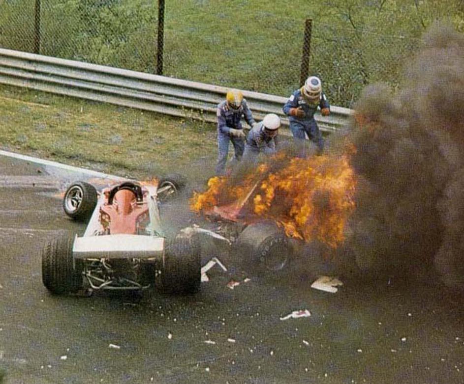 Hude opekline (ostal je tudi brez uhlja) so bile posledice nesreče Laude na zele