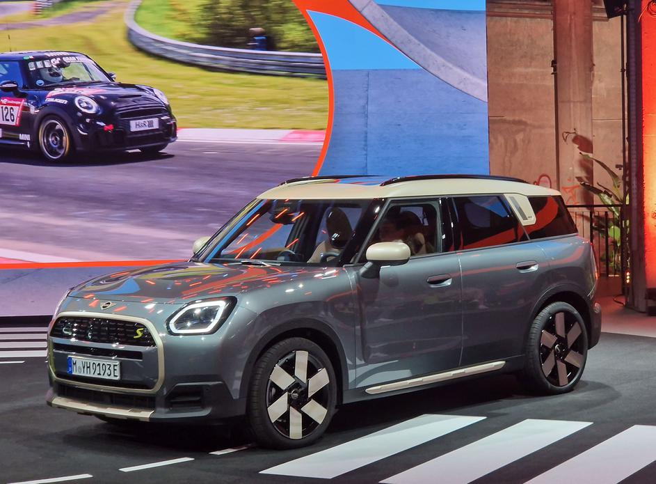 Nova generacija mini cooperja in countrymana