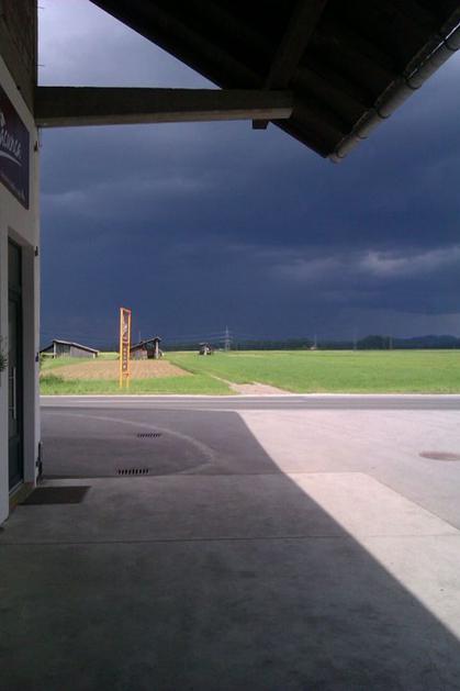 nevihta, v smeri Ljubljane 