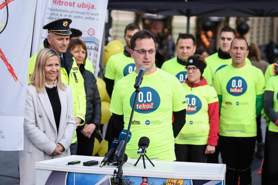 Slovenija piha 0,0 | Avtor: AVP