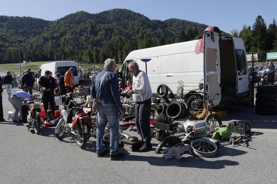 SVAMZ, starodobniki, zastava 750, fičko, slovenska veteranska avtomoto zveza