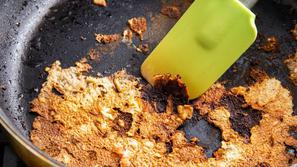 Posoda, kuhanje, zažgano, zažgana hrana