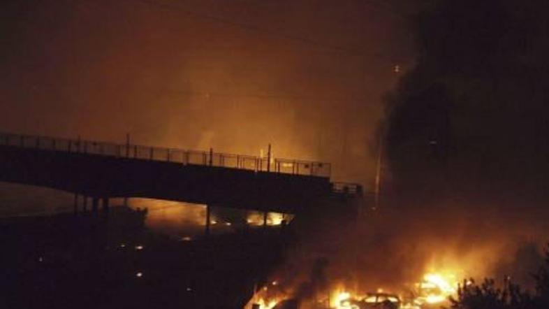 Število mrtvih po eksploziji vlaka v Viareggiu še vedno narašča.