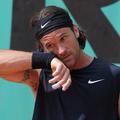 Carlos Moya letos v Wimbledonu zaradi poškodbe ne bo nastopil.