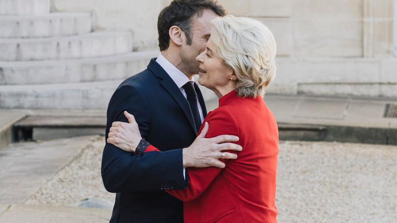 Ursula von der Leyen in Emmanuel Macron