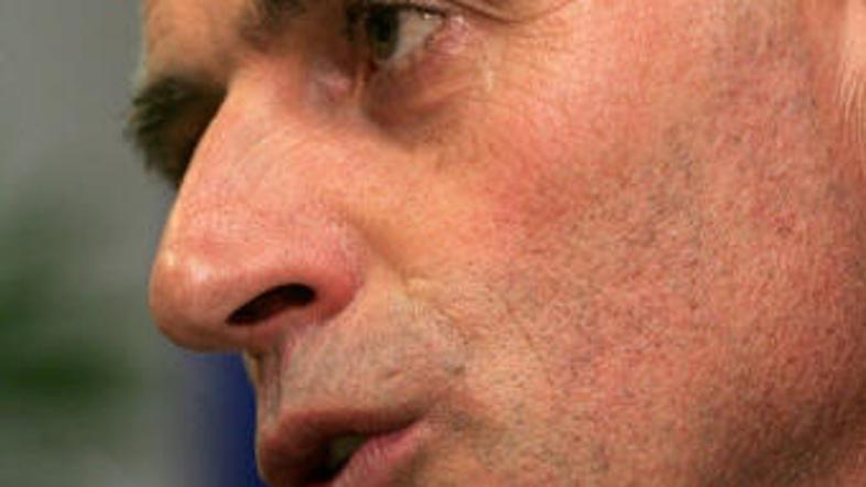 Ali bo prestopil k KDS, še ne ve.