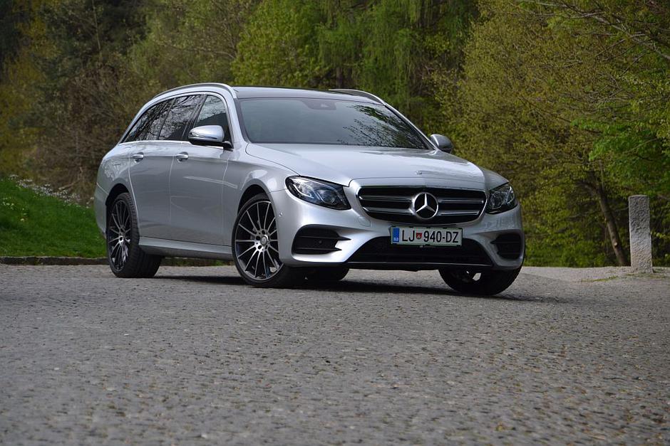 Mercedes E T | Avtor: Gregor Prebil