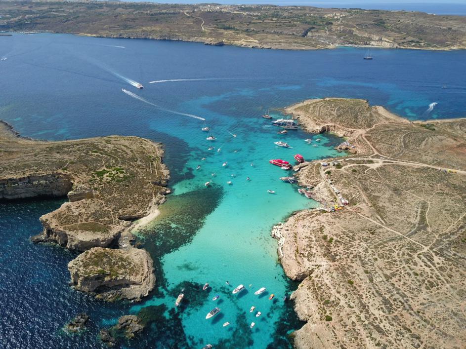 Comino Malta Modra laguna