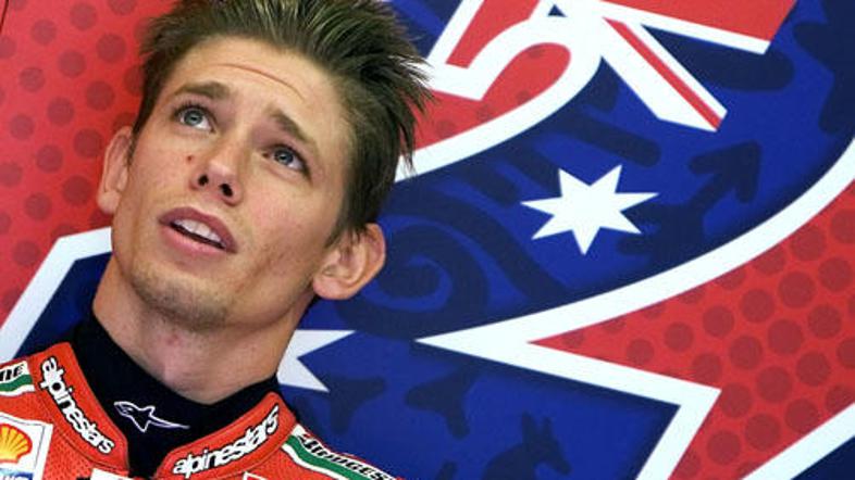 Na treh dirkah je bil Casey Stoner zaradi skrivnostne bolezni povsem iztrošen.