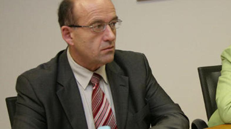 Štrovs pravi, da je v proračunu zagotovoljen denar za Barbarin rov v Hudi jami i