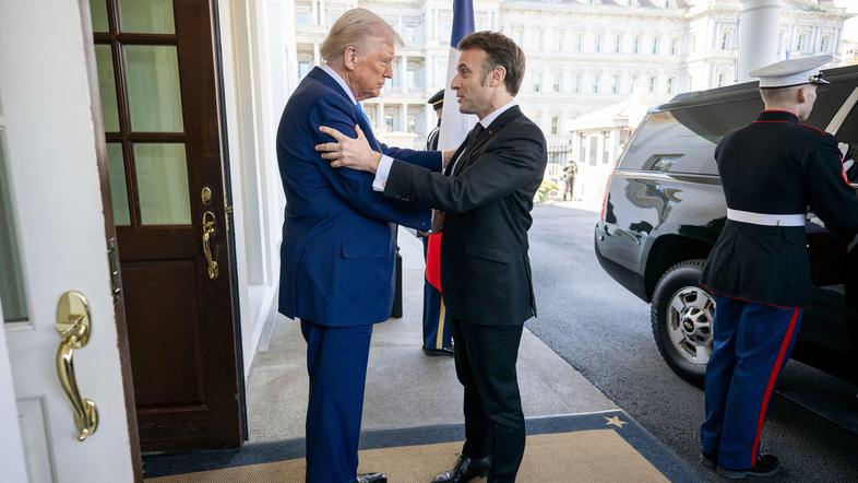 Donald Trump in Emmanuel Macron