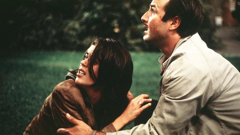 Ali bodo dlake res stale pokonci, bomo videli 15. aprila 2011, ko je napovedana 