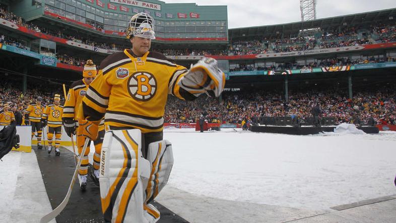 Tim Thomas iz Bruinsov bo na olimpijskih igrah 2010 branil barve ZDA. (Foto: Reu