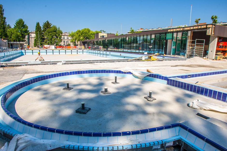 bazen Kolezija | Avtor: Saša Despot