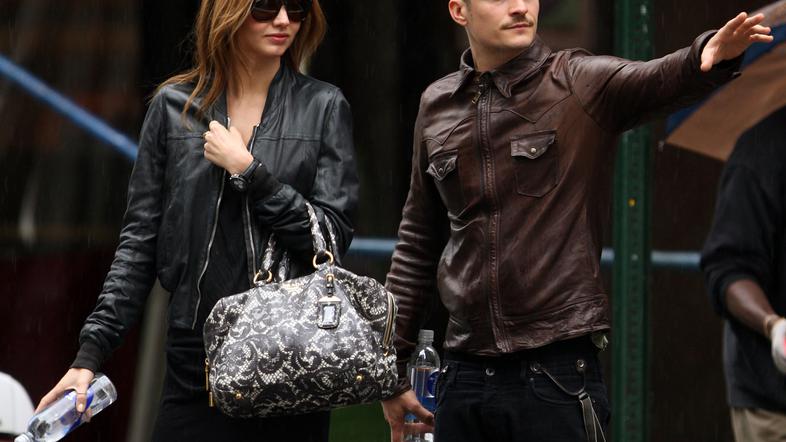 Manekenka je imela igralca na kratki vrvici. (Foto: Flynet)