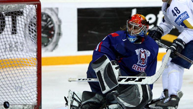 Tako kot pred tremi leti Robert Kristan (na sliki) ni imel orožja za boj s Kazah